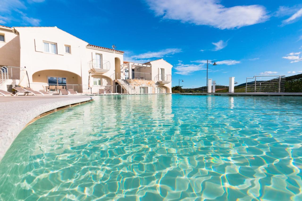 Residence Sardegnasummer Li Mori Будони Екстериор снимка