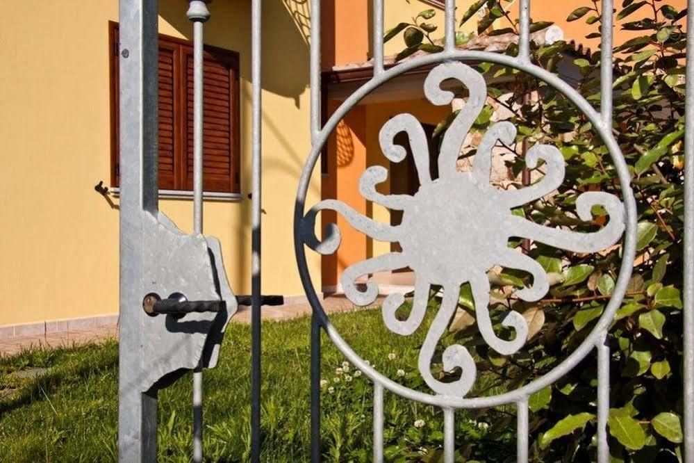 Residence Sardegnasummer Li Mori Будони Екстериор снимка