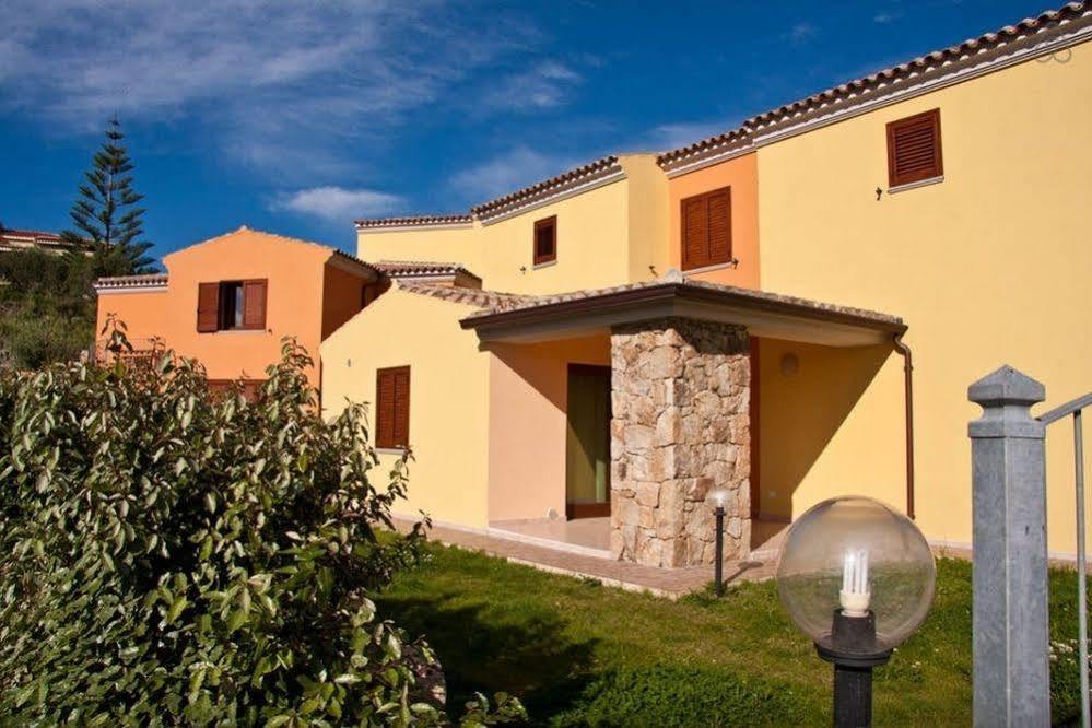 Residence Sardegnasummer Li Mori Будони Екстериор снимка